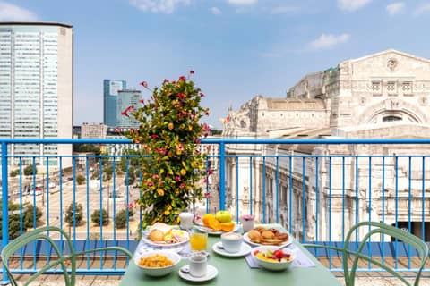 B&B Hotel Milano Aosta — balance & terrace