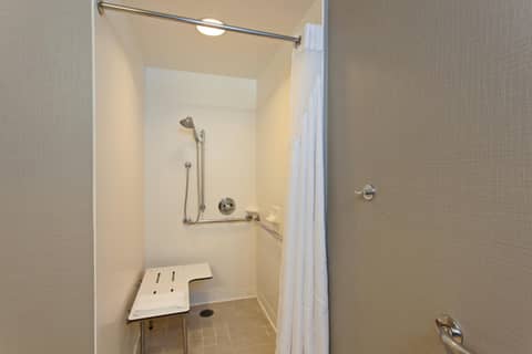Holiday Inn Express Hotel & Suites Fisherman's Wharf by IHG — photo 7