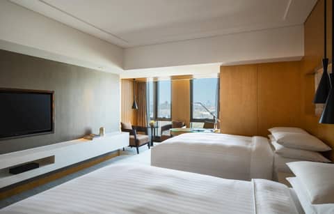 Renaissance Beijing Wangfujing Hotel — hotel room