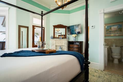 Southernmost House — photo 9