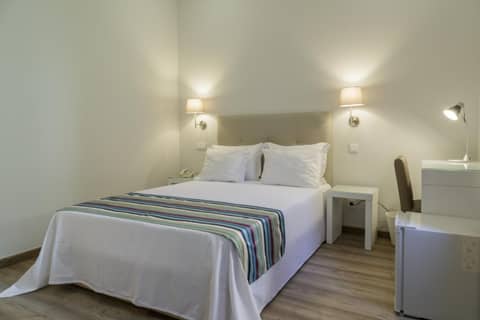 Porto Domus Hotel — hotel room