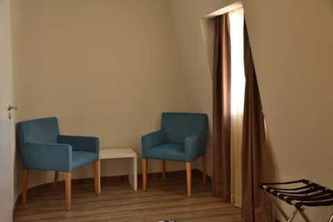 Porto Domus Hotel — hotel room