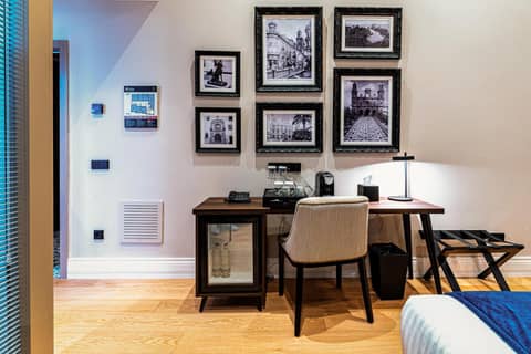 Boutique Hotel Cordial Plaza Mayor de Santa Ana — hotel room