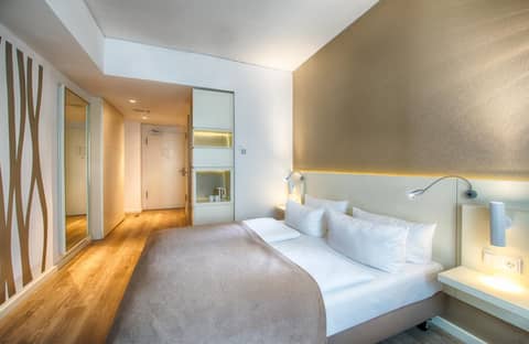 Leonardo Hotel Berlin Mitte — photo 7