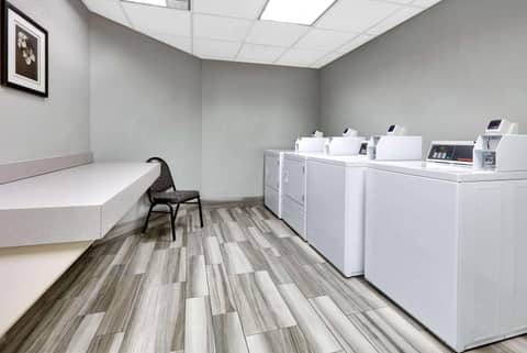 La Quinta by Wyndham Dallas North Central — photo 8