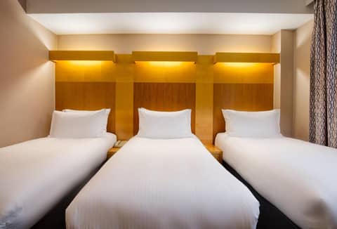 Tavistock Hotel — hotel room