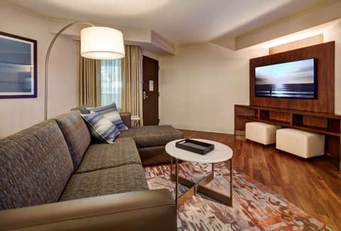 Embassy Suites by Hilton San Diego La Jolla — photo 4