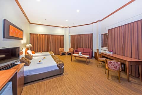 Hotel 81 Tristar — photo 2