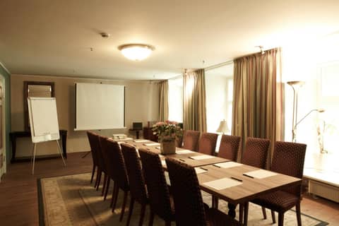 CRU Hotel — meeting & event spaces