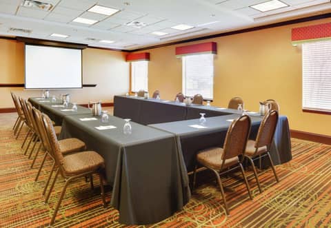Hampton Inn & Suites Fort Worth/Forest Hill — photo 2