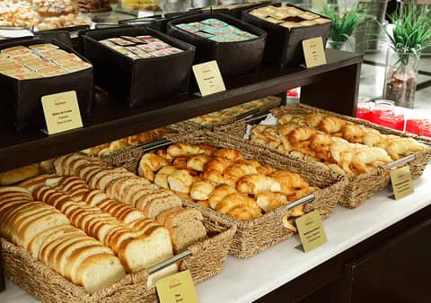 Hotel Dolmen — dining