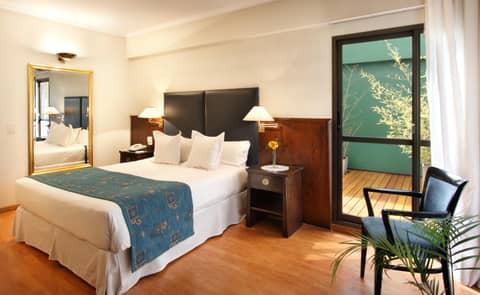 Hotel Dolmen — hotel room