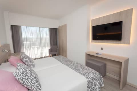 Hotel Timor — hotel room