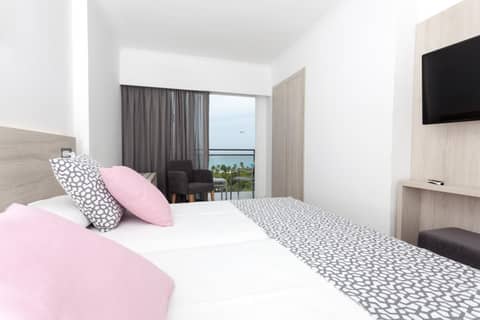 Hotel Timor — hotel room