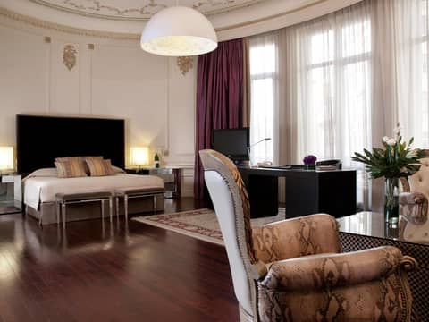 Savoy Hotel — photo 5
