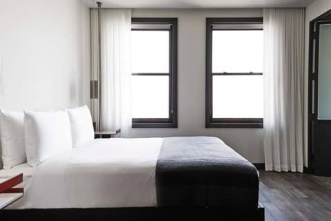The Robey, Chicago, a Member of Design Hotels — hotel room