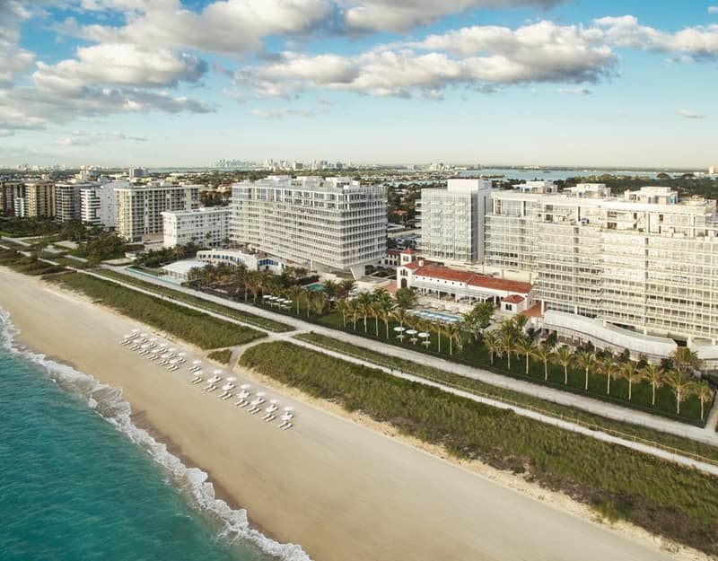 Four Seasons Hotel at The Surf Club — building