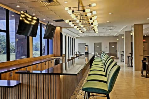 Wyndham Garden Atlanta Airport — lounge