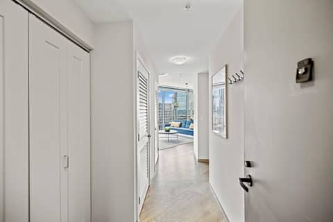 Placemakr Premier SoBro — photo 6