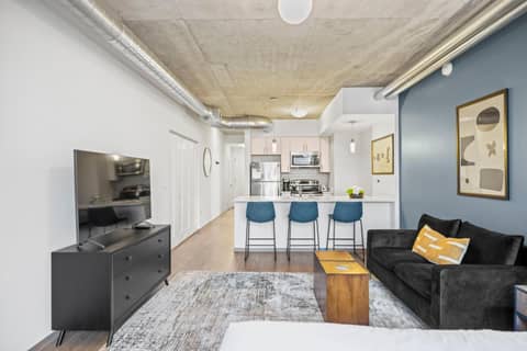 Placemakr Premier SoBro — photo 8