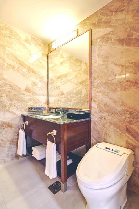 GoldOne Hotel & Suites — photo 9