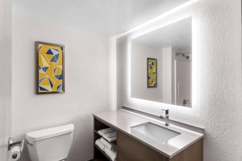 Comfort Suites Austin Airport — photo 3