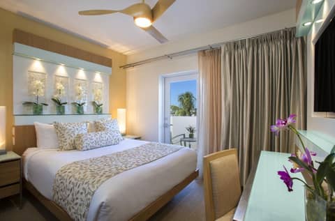 Santa Maria Suites Resort — hotel room