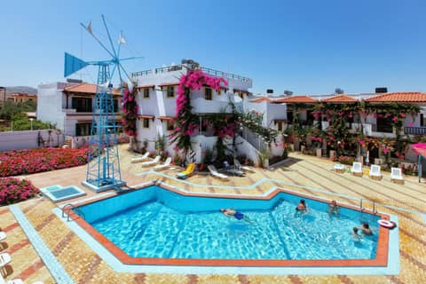 Paul Marie — recepcion & lobby