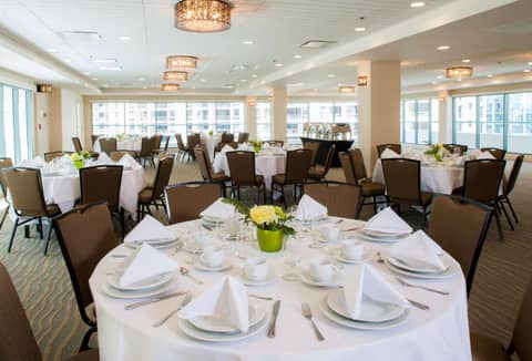 DoubleTree by Hilton Alana - Waikiki Beach — photo 5