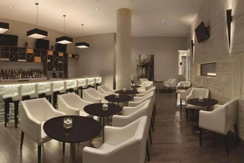 Radisson Hotel & Conference Centre Calgary Airport — photo 2