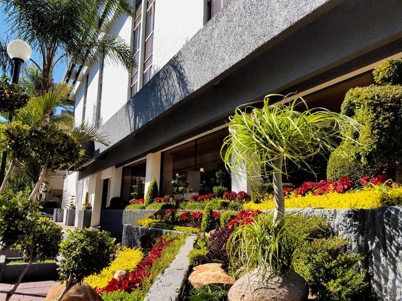 Hotel Las Pergolas — building