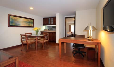 Hotel Windsor House Inn By GEH Suites — photo 2