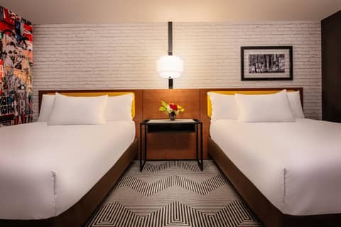 New York-New York — hotel room