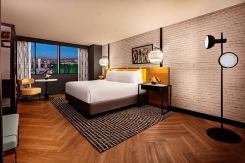New York-New York — hotel room