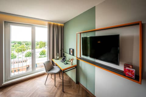 LOGINN Hotel Berlin Airport — photo 2