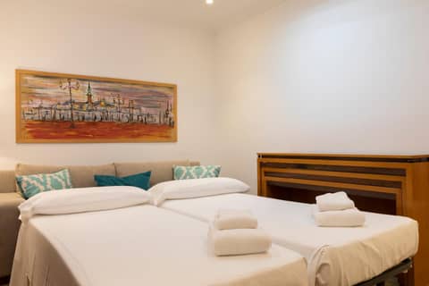Hotel Don Curro — bedroom