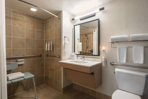 Spark by Hilton Sarasota Siesta Key Gateway — photo 6