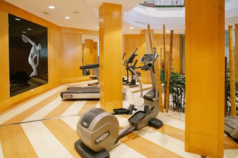 Aparthotel Parque Santiago IV — activities & amenities