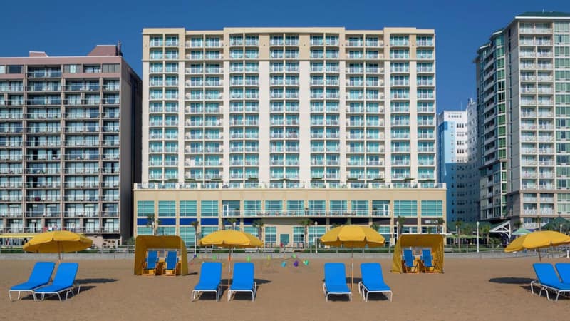 Hilton Garden Inn Virginia Beach Oceanfront — building