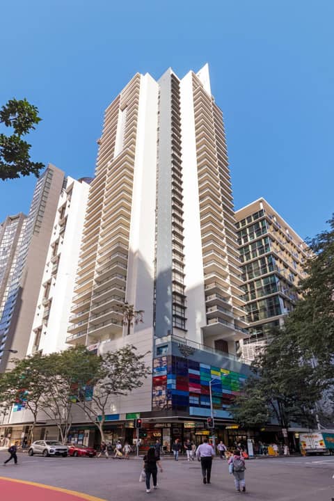 Oaks Brisbane River City Suites — photo 3