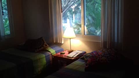 Casa Kin33 — hotel room