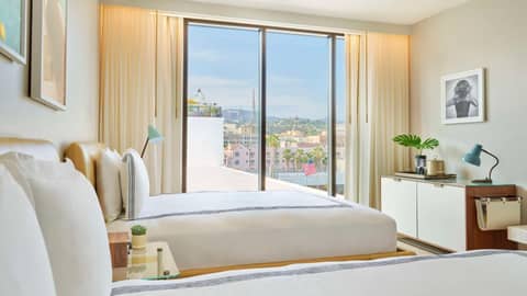 The Hollywood Grande, Autograph Collection — hotel room