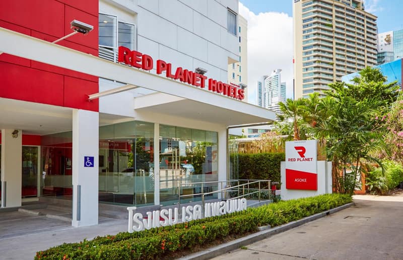 Easy Planet Bangkok Asoke — building