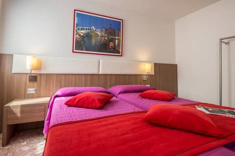 Double or Twin Room — the supplier's photographs — photo 1