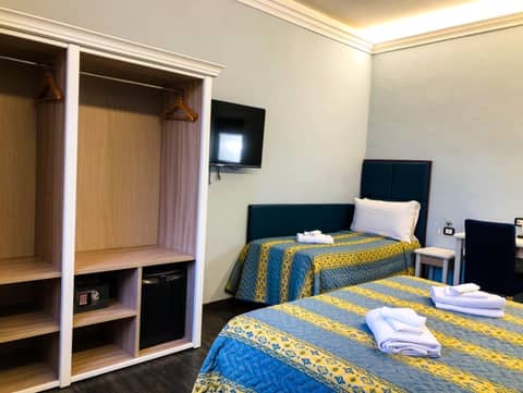Hotel Gioia — hotel room