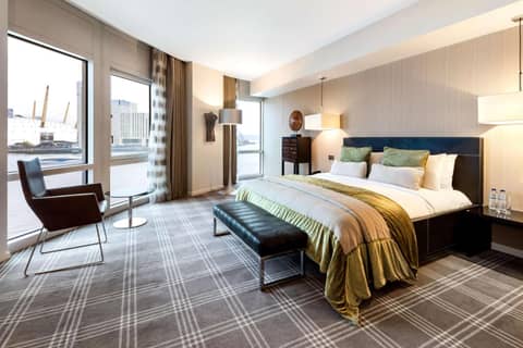Radisson Blu Hotel London Canary Wharf East — hotel room