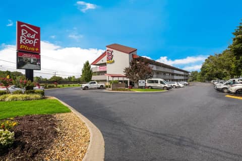Red Roof Inn PLUS+ Nashville Airport — photo 3