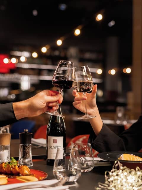 The Ruck Hotel — dining