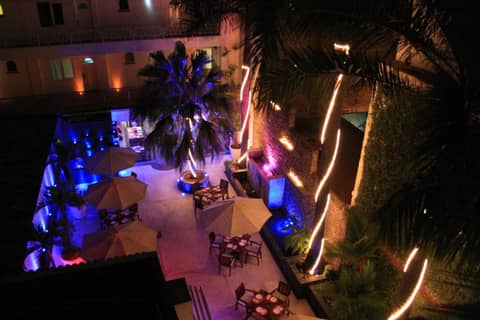 Hotel Rio Malecon — dining