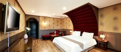 Dongbusan Oncheon Hotel — hotel room